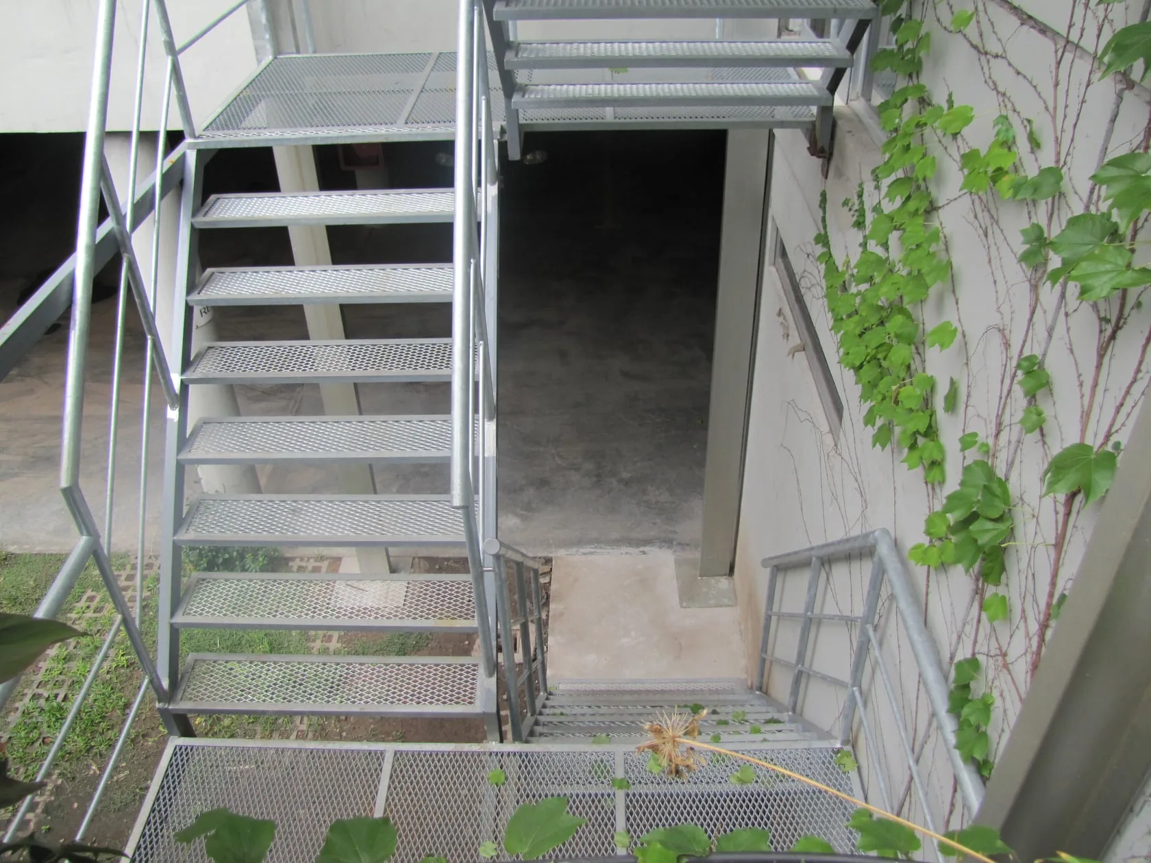 Escaleras — Escaleras — instalación 6