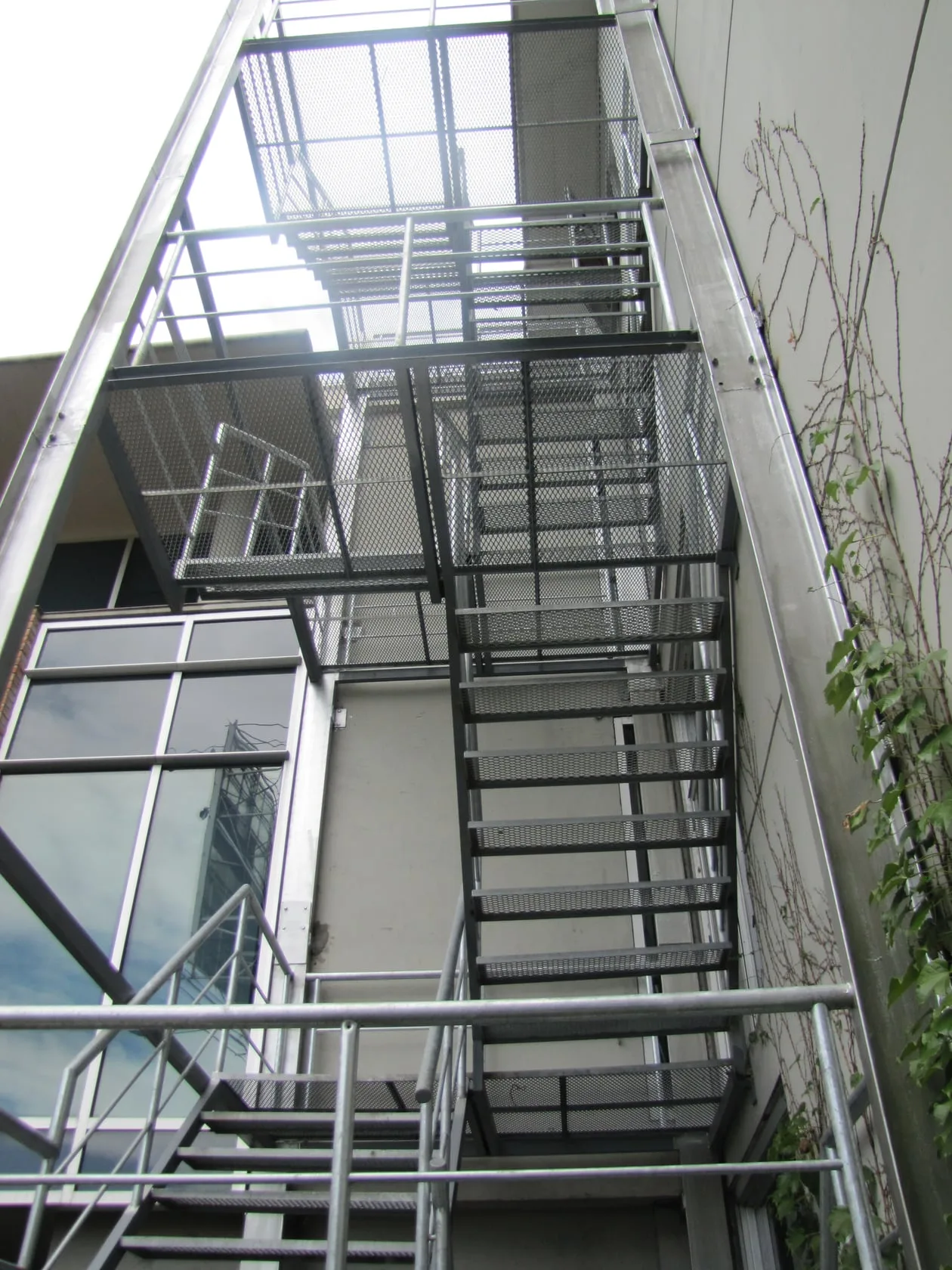 Escaleras — Escaleras — instalación 7