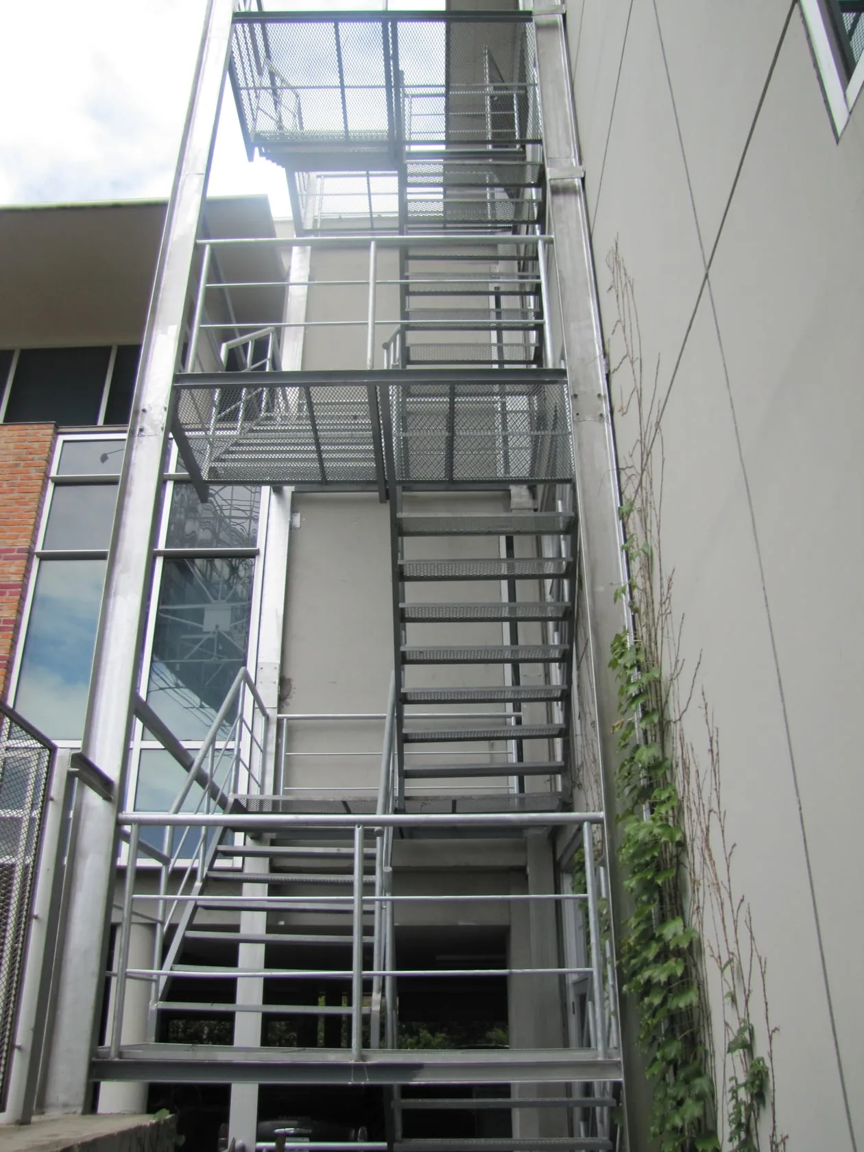 Escaleras — Escaleras — instalación 9