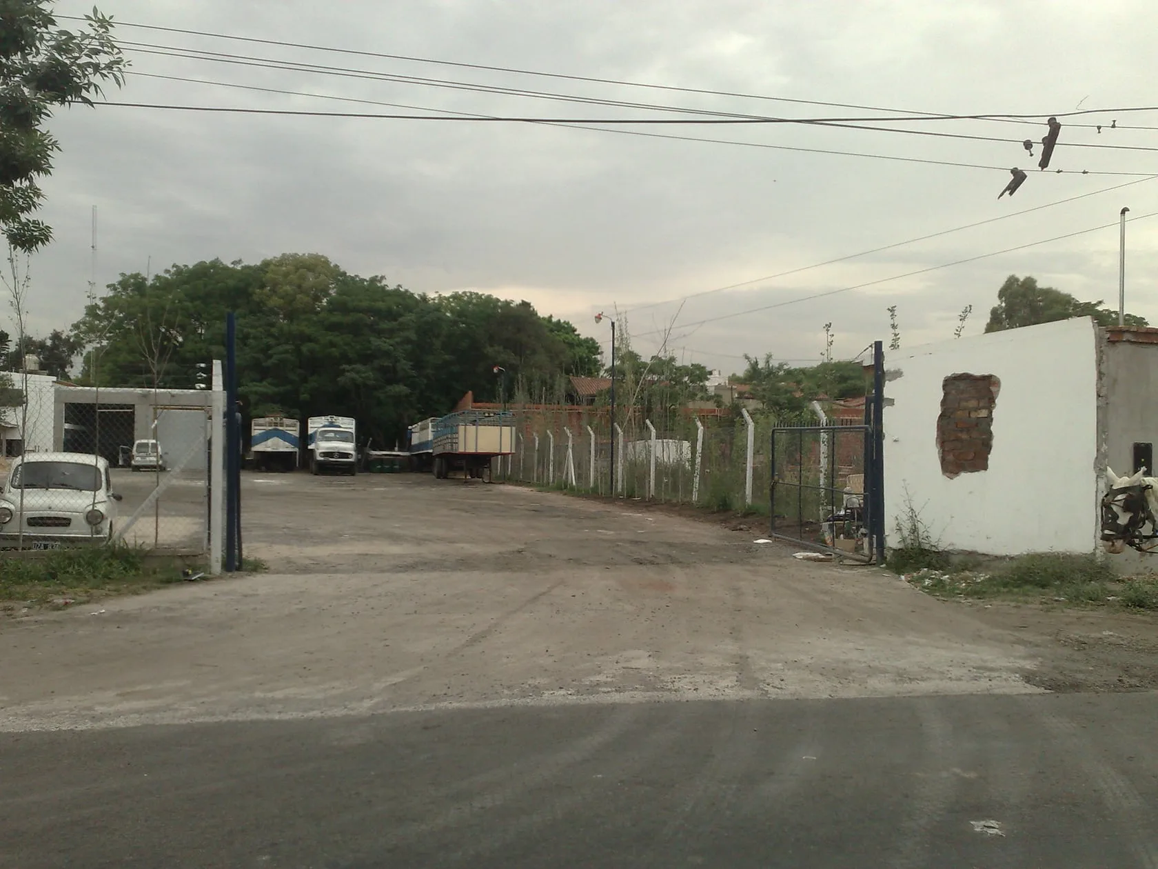 Batientes / pivotantes — Industriales — instalación 4