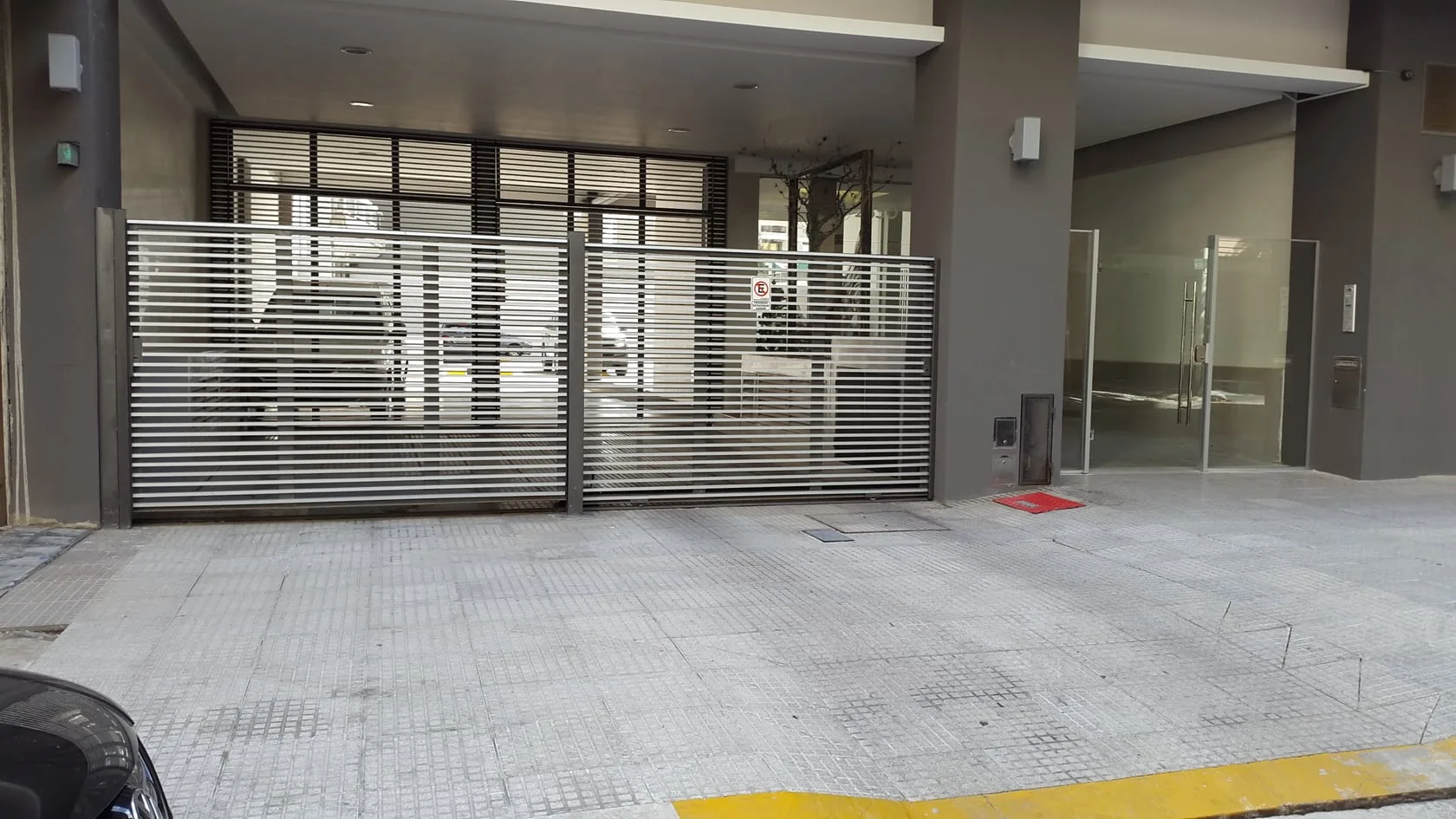 Corredizos — Portones varios — instalación 19