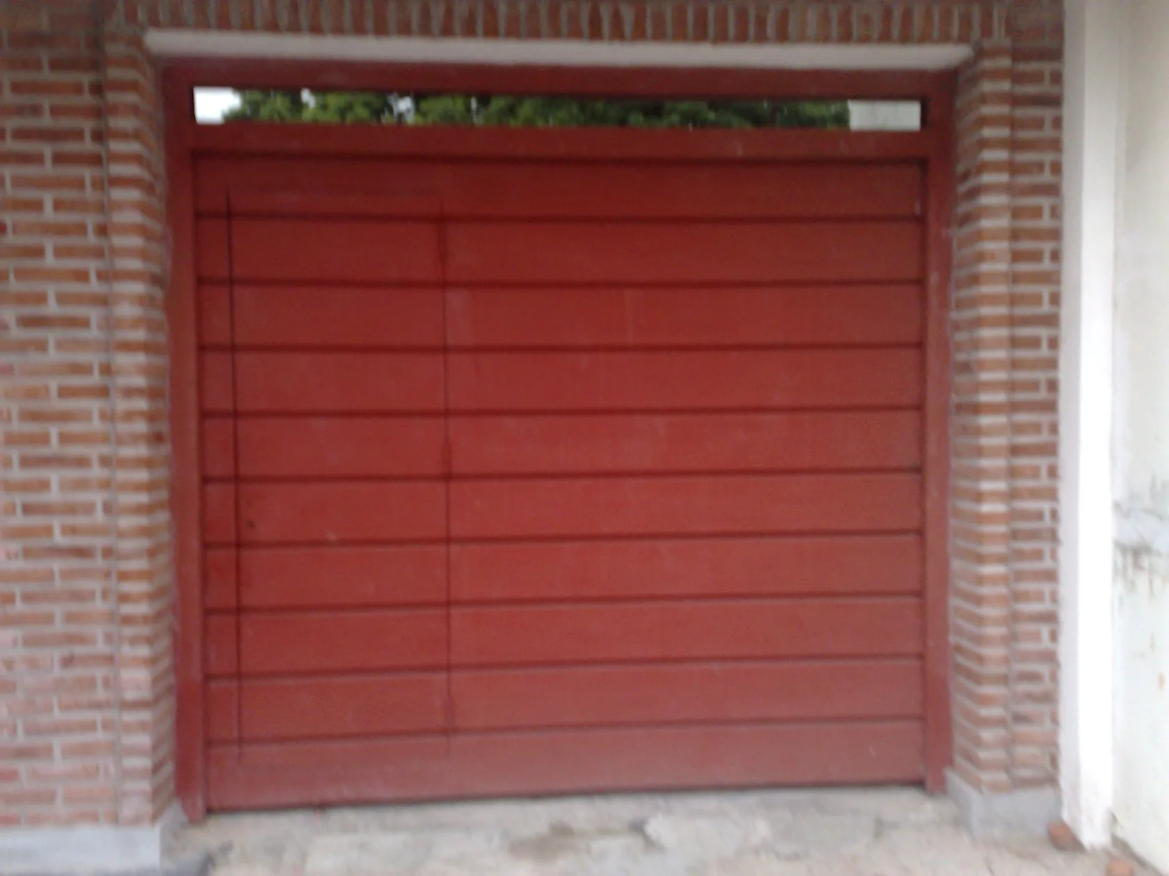 Levadizos / basculantes — Portones varios — instalación 30